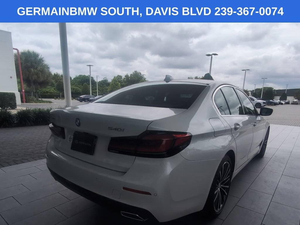 Used 2023 BMW 540i xDrive w/ Premium Package AWD/4WD image 4