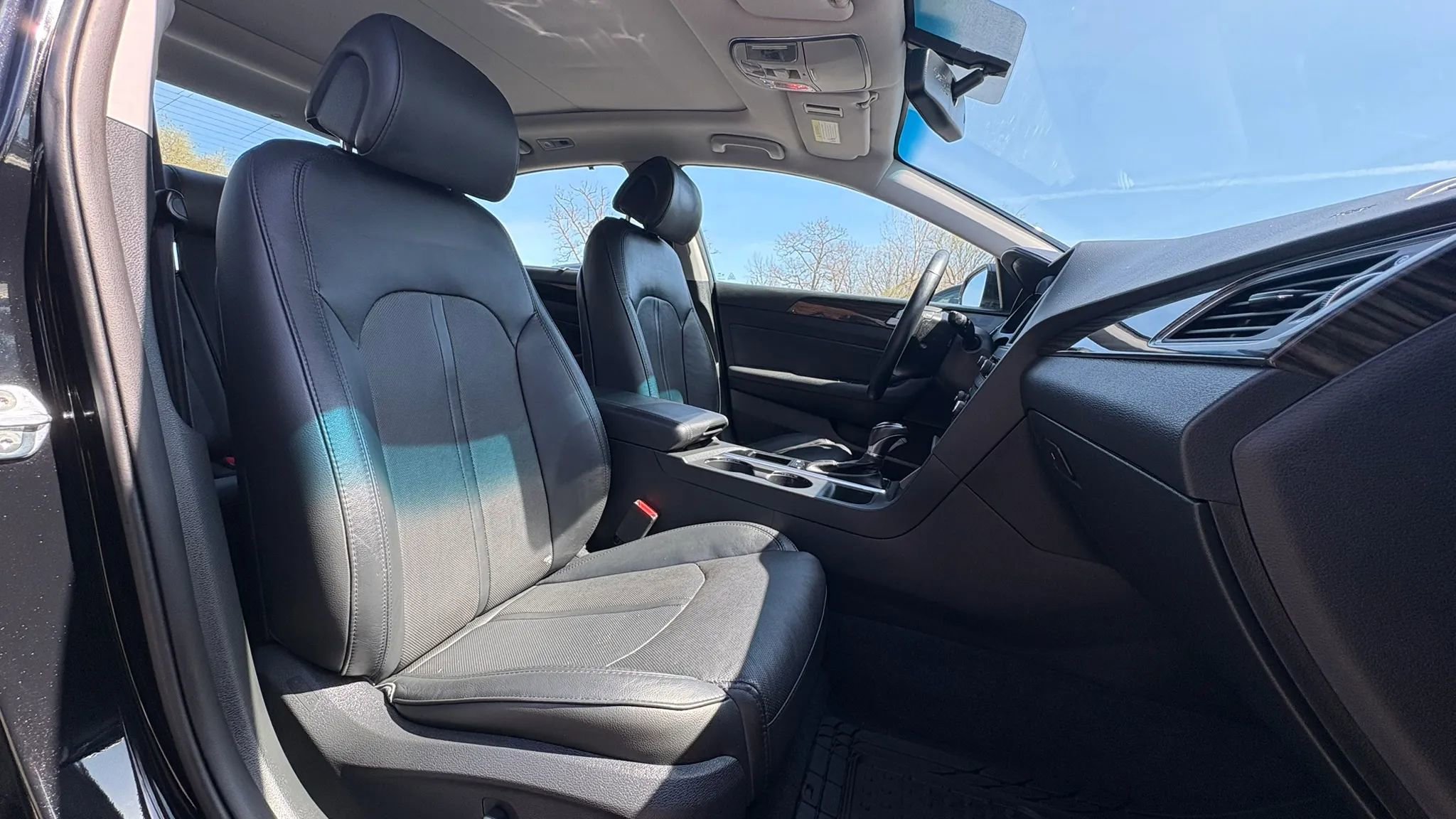 Used 2016 Hyundai Sonata Limited w/ Option Group 04 image 29