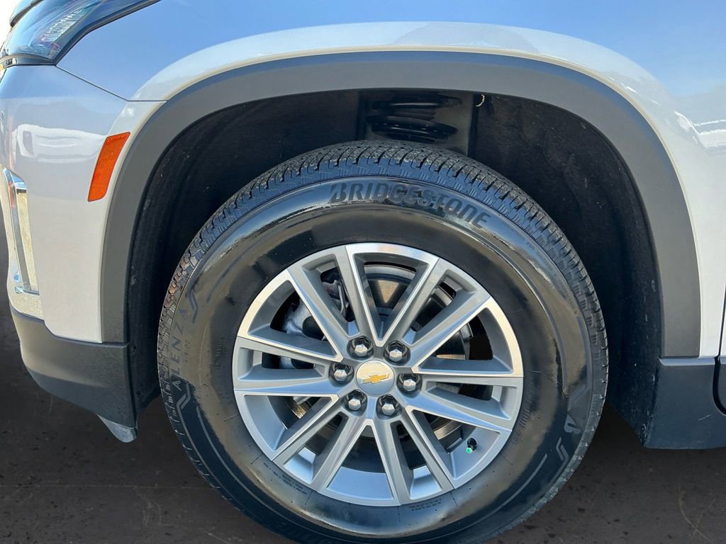 Used 2022 Chevrolet Traverse LT image 13