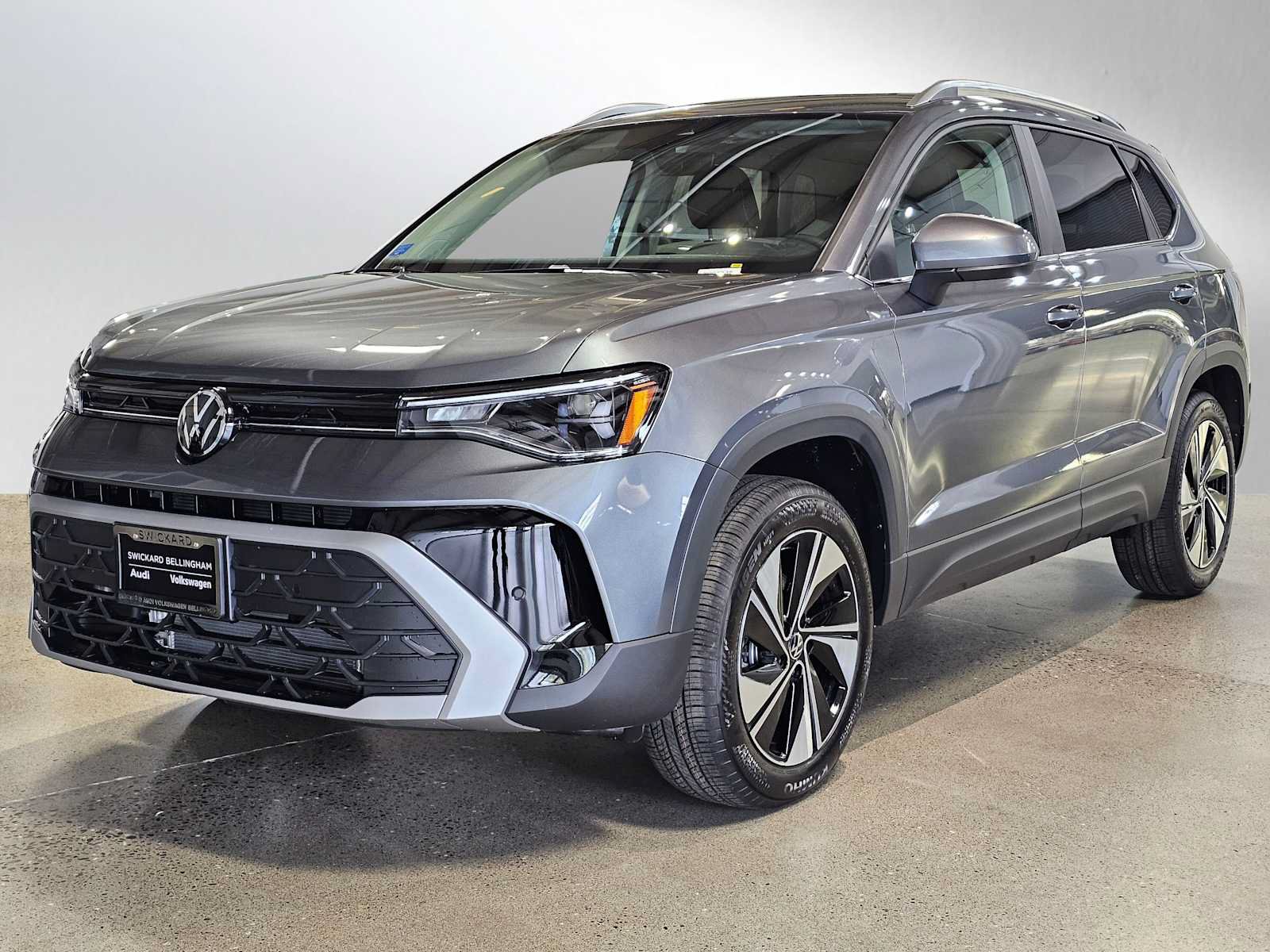New 2026 Volkswagen Taos SE AWD/4WD image 3