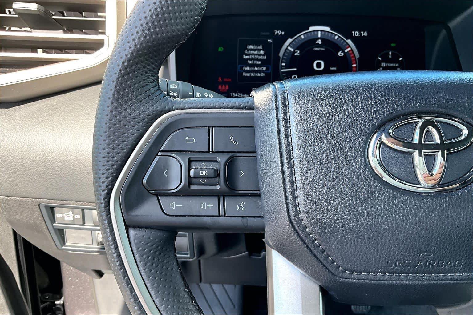 Used 2025 Toyota Tundra Limited AWD/4WD image 24