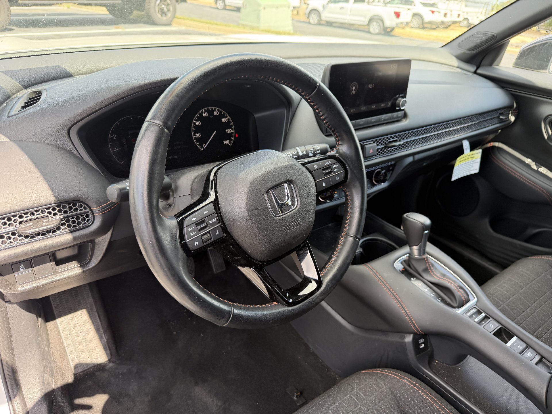 Used 2025 Honda HR-V Sport image 2