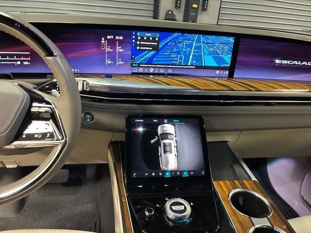 Used 2025 Cadillac Escalade ESV Sport Platinum w/ LPO, Floor Liner Package AWD/4WD image 18