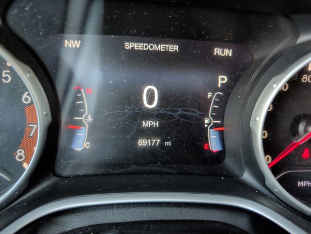 Used 2018 Jeep Compass Latitude w/ Popular Equipment Group AWD/4WD image 21