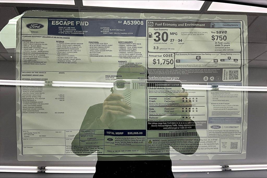 New 2025 Ford Escape ST-Line w/ Tech Pack #1 FWD image 14
