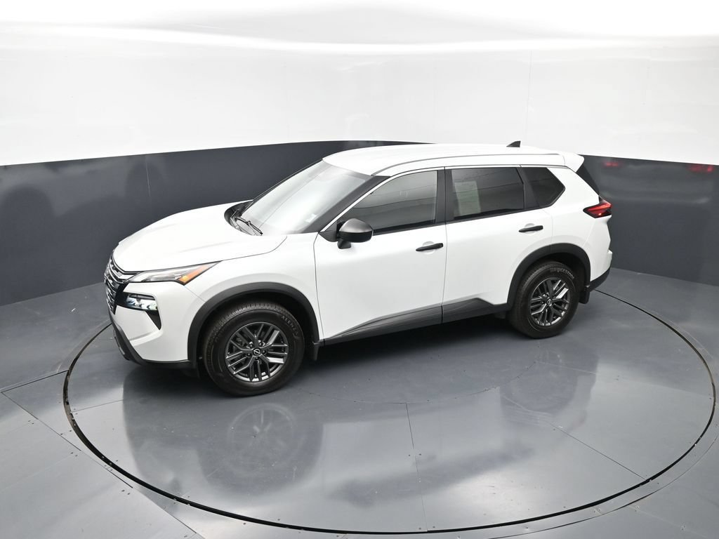 Certified 2025 Nissan Rogue S FWD image 21