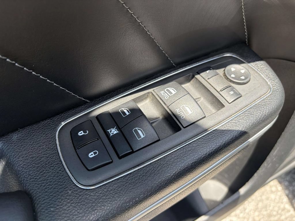Used 2022 Dodge Charger Scat Pack w/ Plus Group RWD image 17