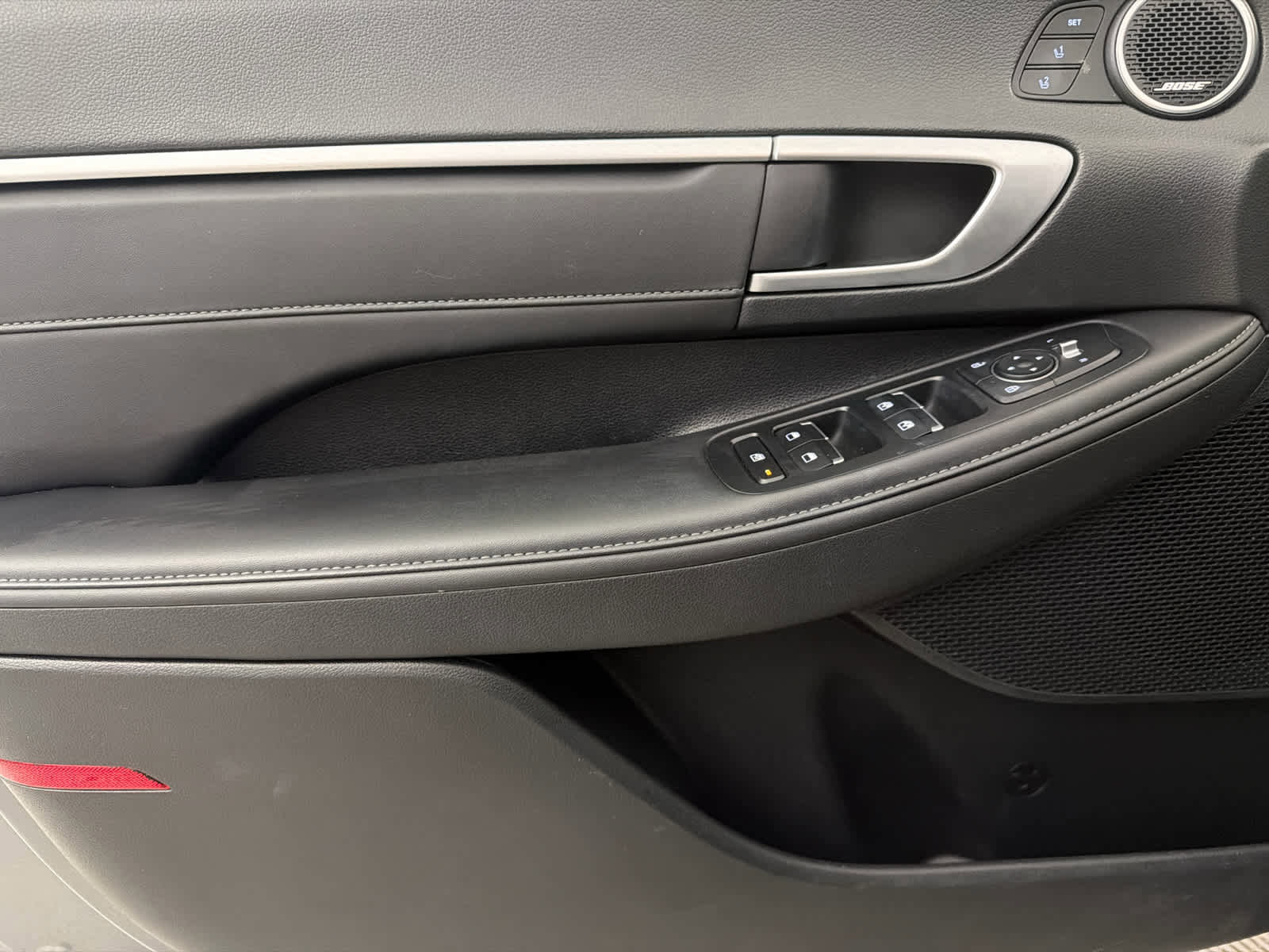 Used 2022 Hyundai Sonata Limited w/ Preferred Accessory Package FWD image 22