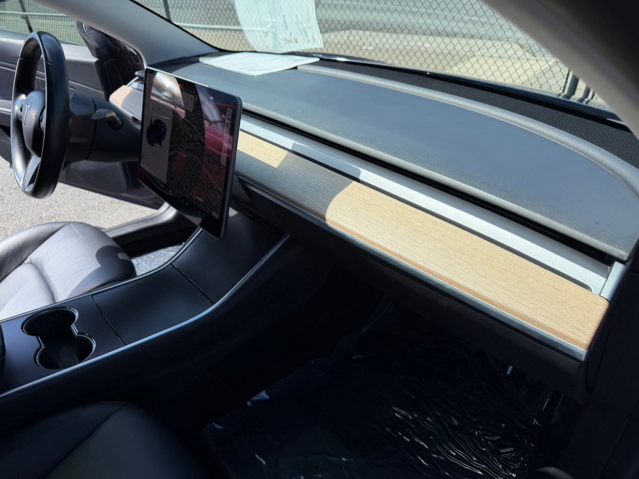 Used 2018 Tesla Model 3 Performance image 30