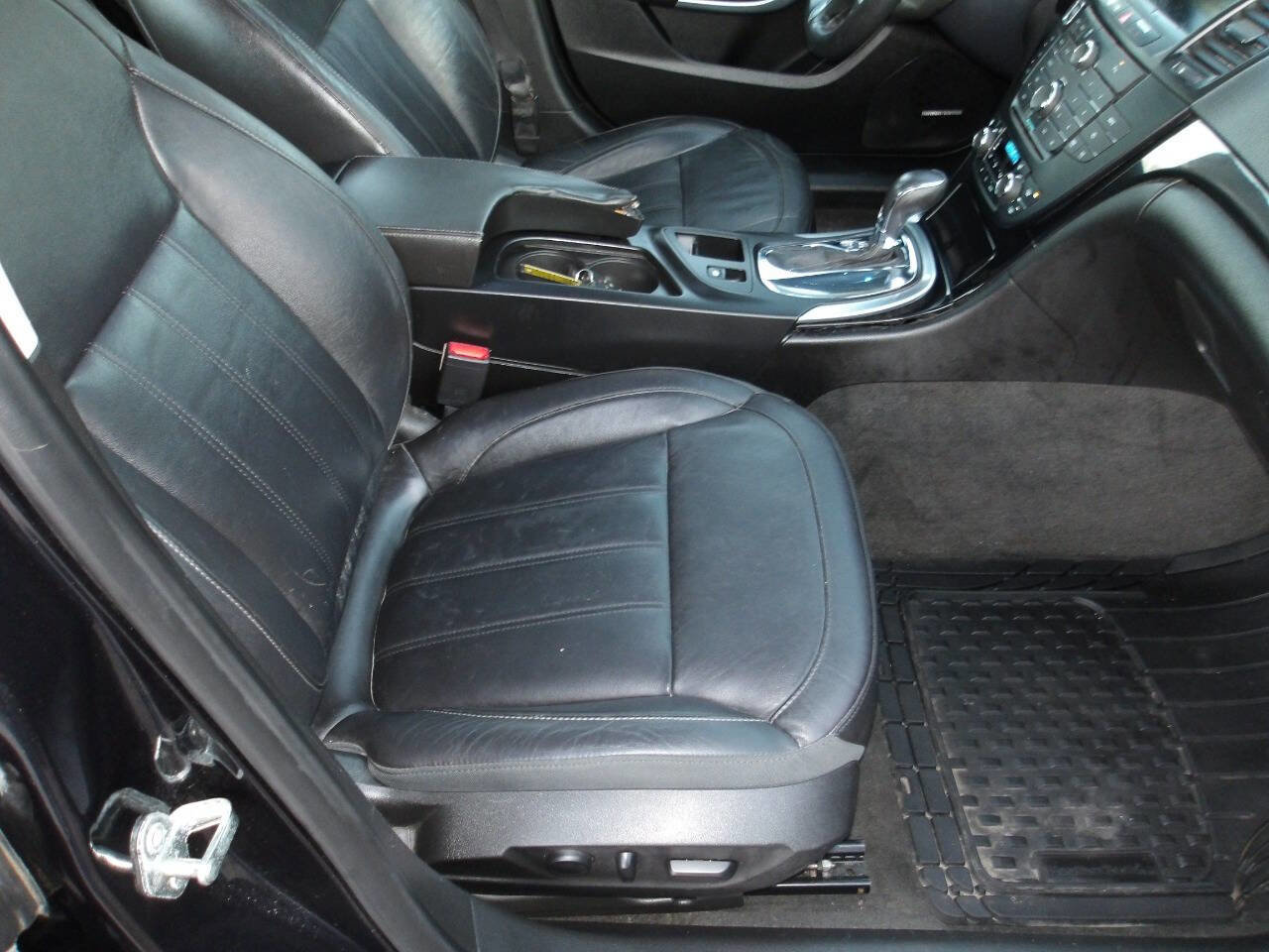 Used 2012 Buick Regal Premium image 7