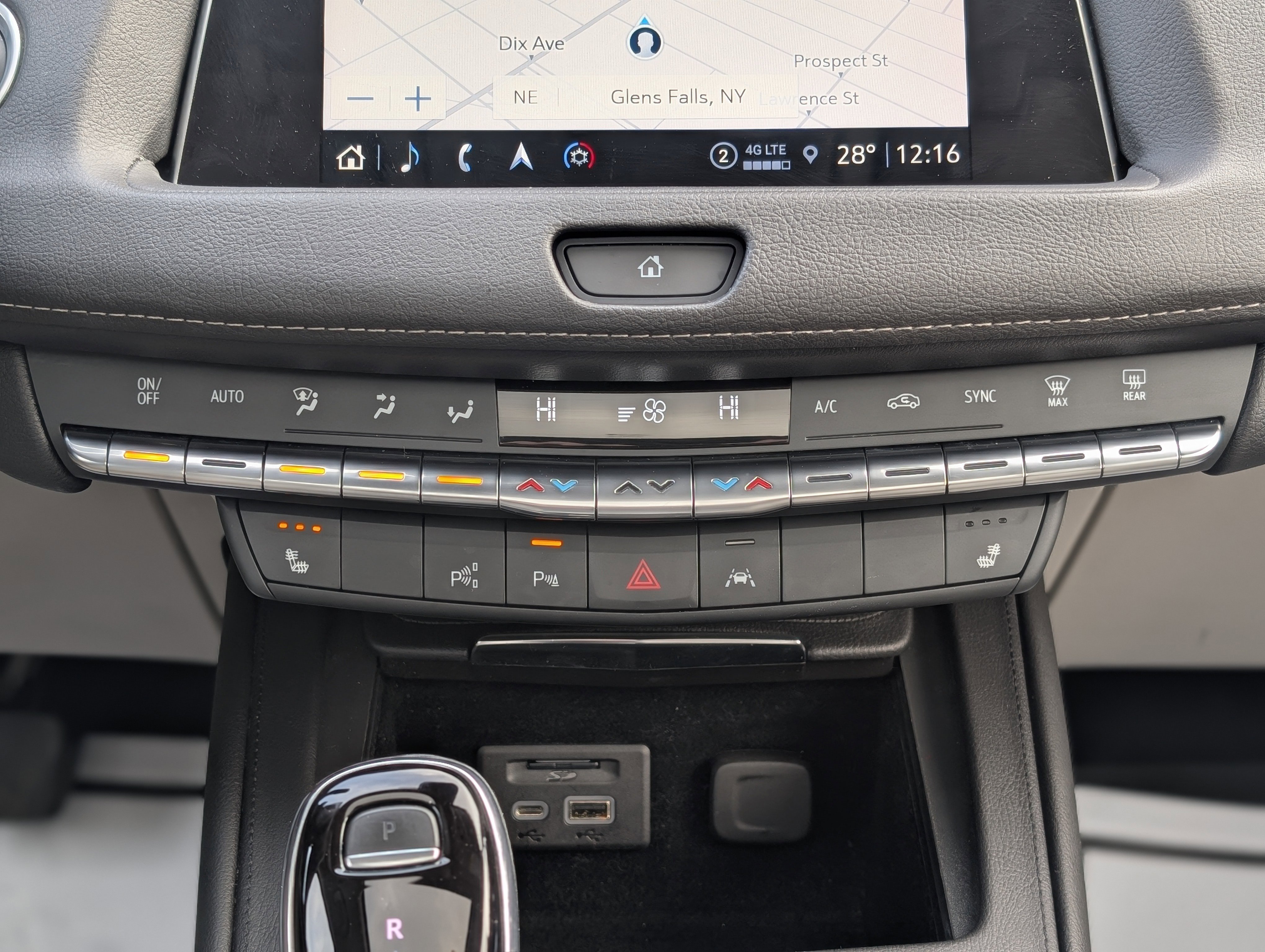 Used 2022 Cadillac XT4 Premium Luxury w/ Sun And Sound Package image 23