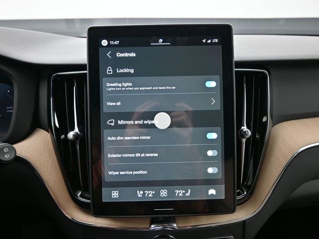 New 2026 Volvo XC60 T8 Plus w/ Protection Package Premier image 18