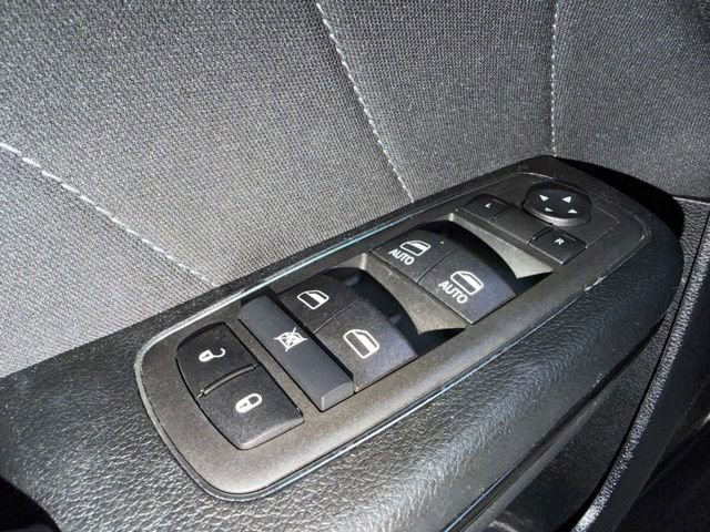 Used 2022 Dodge Charger R/T w/ Blacktop Package RWD image 15