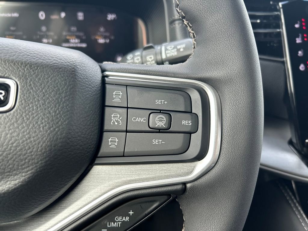 New 2026 Jeep Grand Wagoneer L 4WD image 17