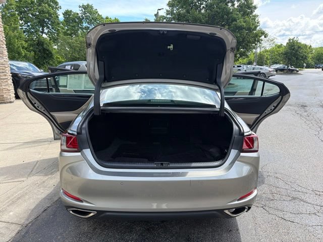 Used 2019 Lexus ES 350 w/ Premium Package FWD image 13