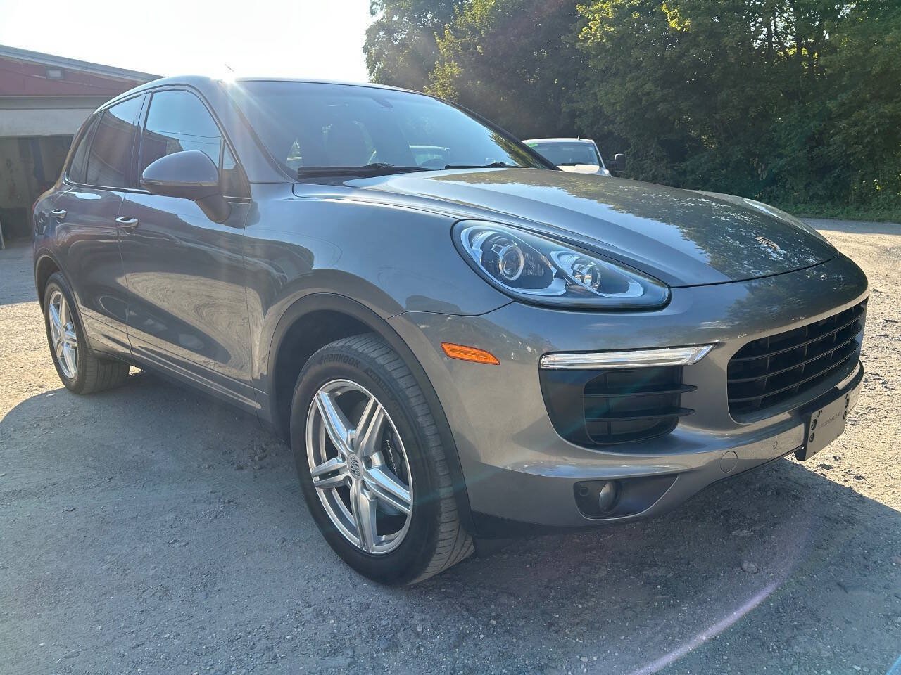 Used 2016 Porsche Cayenne AWD/4WD image 4
