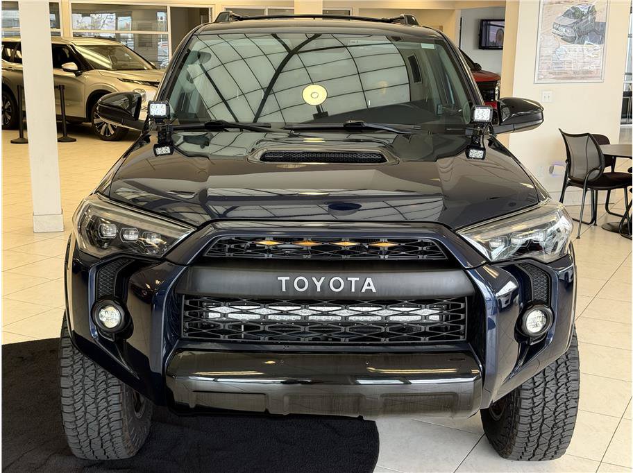 Used 2019 Toyota 4Runner TRD Off-Road AWD/4WD image 2