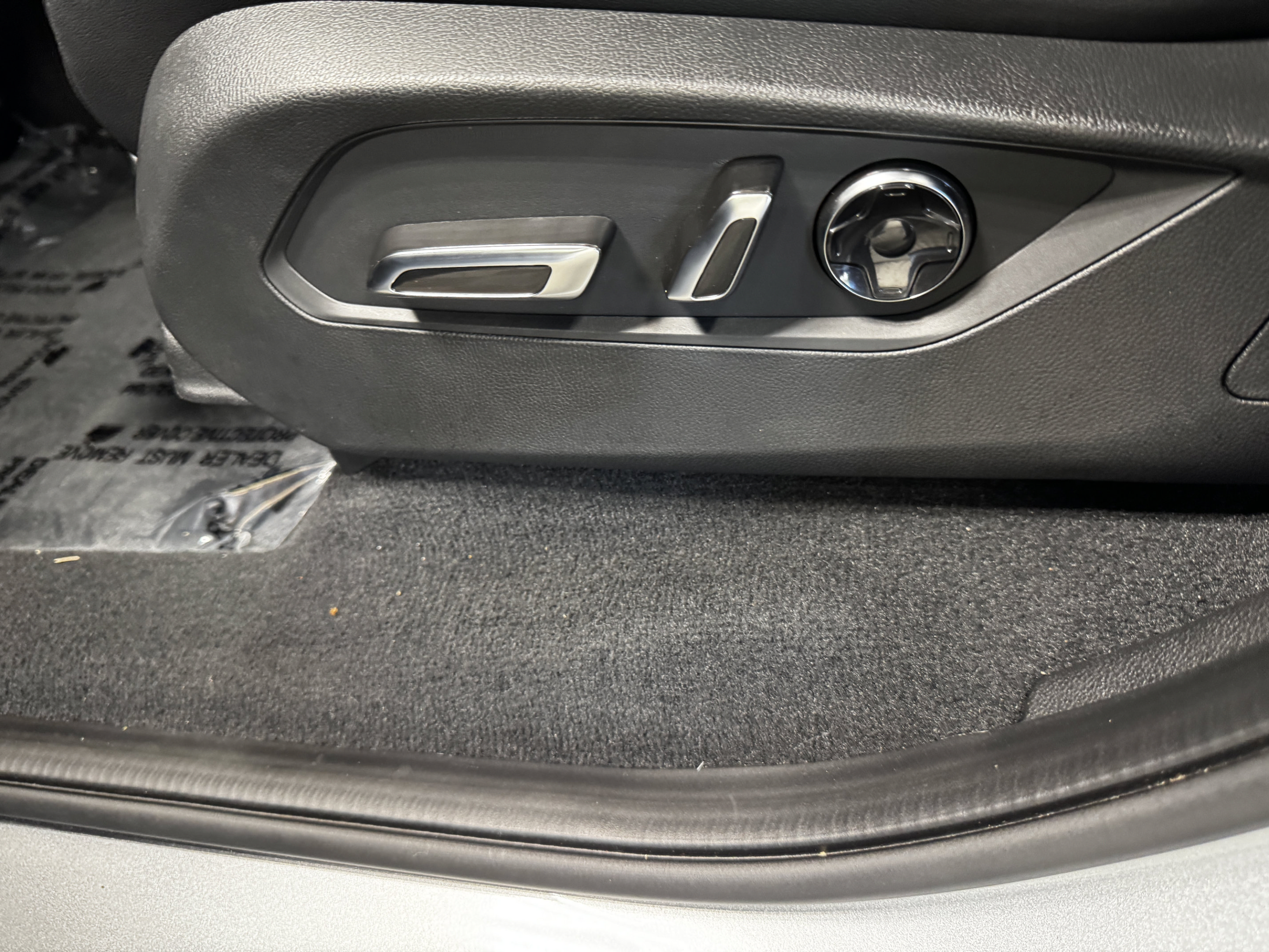 Certified 2026 Acura MDX w/ Technology Package FWD image 27