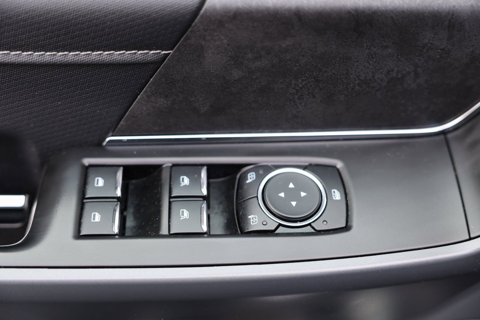 Certified 2024 Ford F150 XLT w/ FX4 Off-Road Package image 19