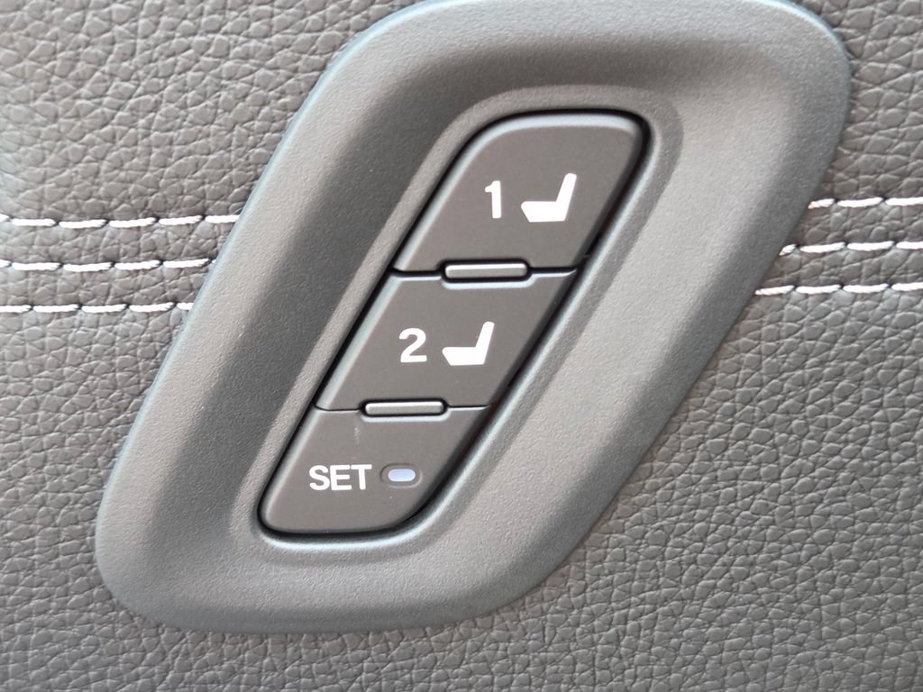 New 2026 Honda Pilot Touring image 17