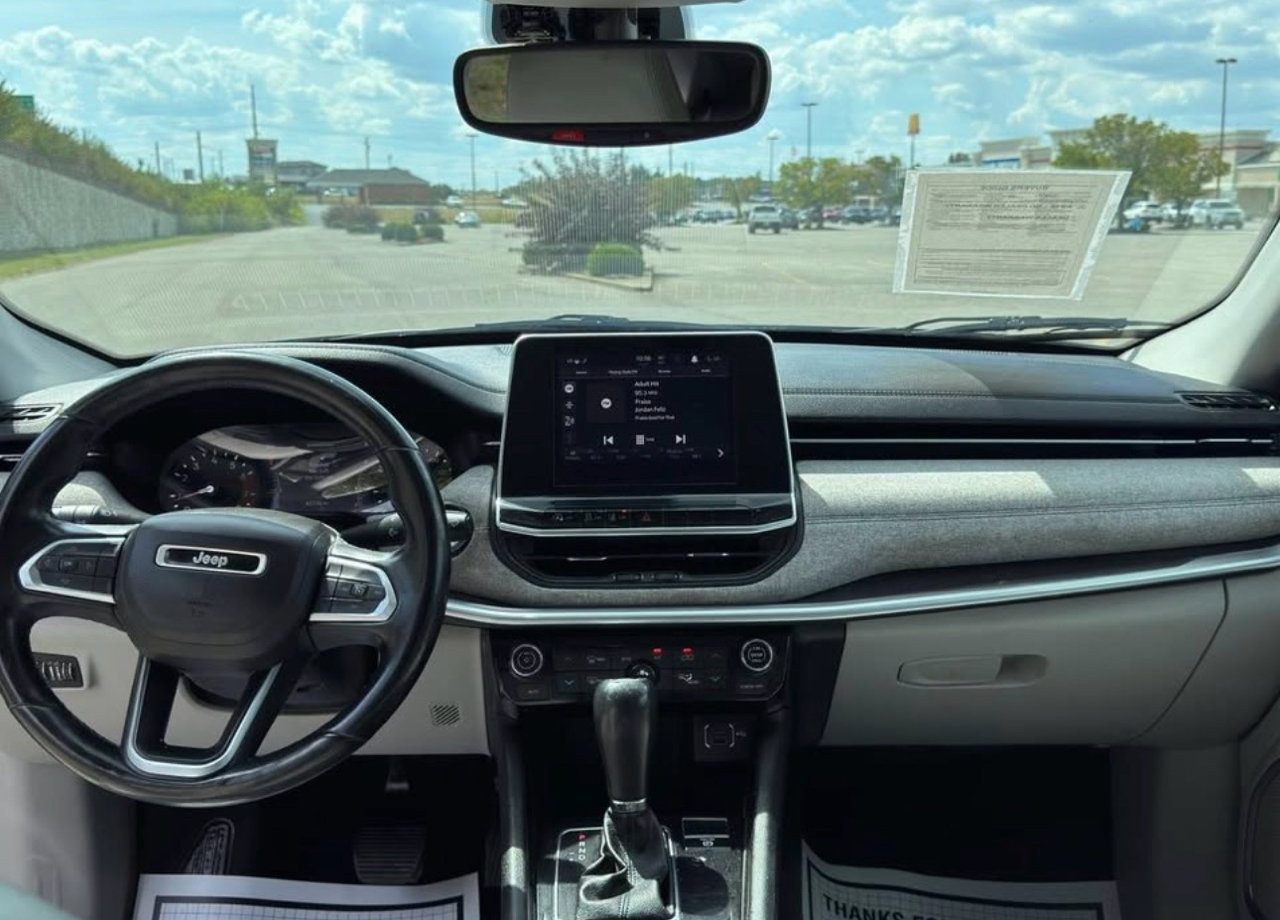 Used 2022 Jeep Compass Latitude w/ Convenience Group image 14