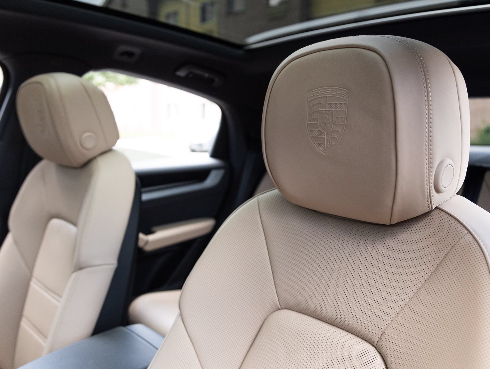 New 2026 Porsche Cayenne Coupe AWD/4WD image 24