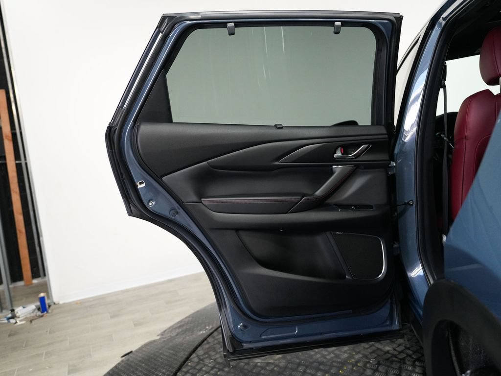 Used 2023 MAZDA CX-9 Carbon Edition AWD/4WD image 13