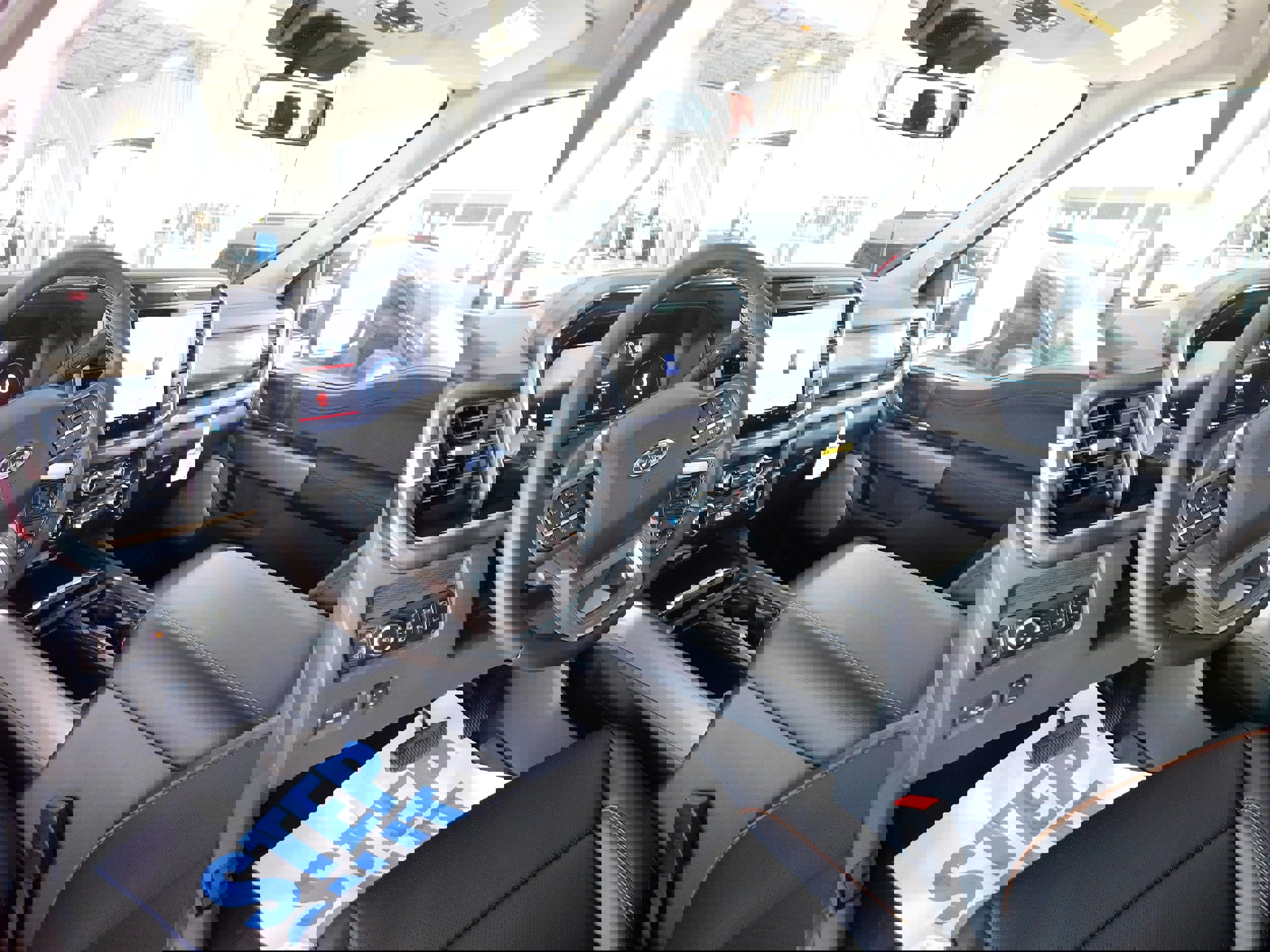 New 2026 Ford F250 Lariat w/ Chrome Package image 18