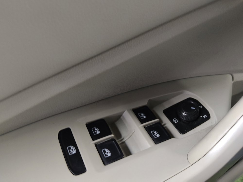 Used 2019 Volkswagen Jetta S image 27