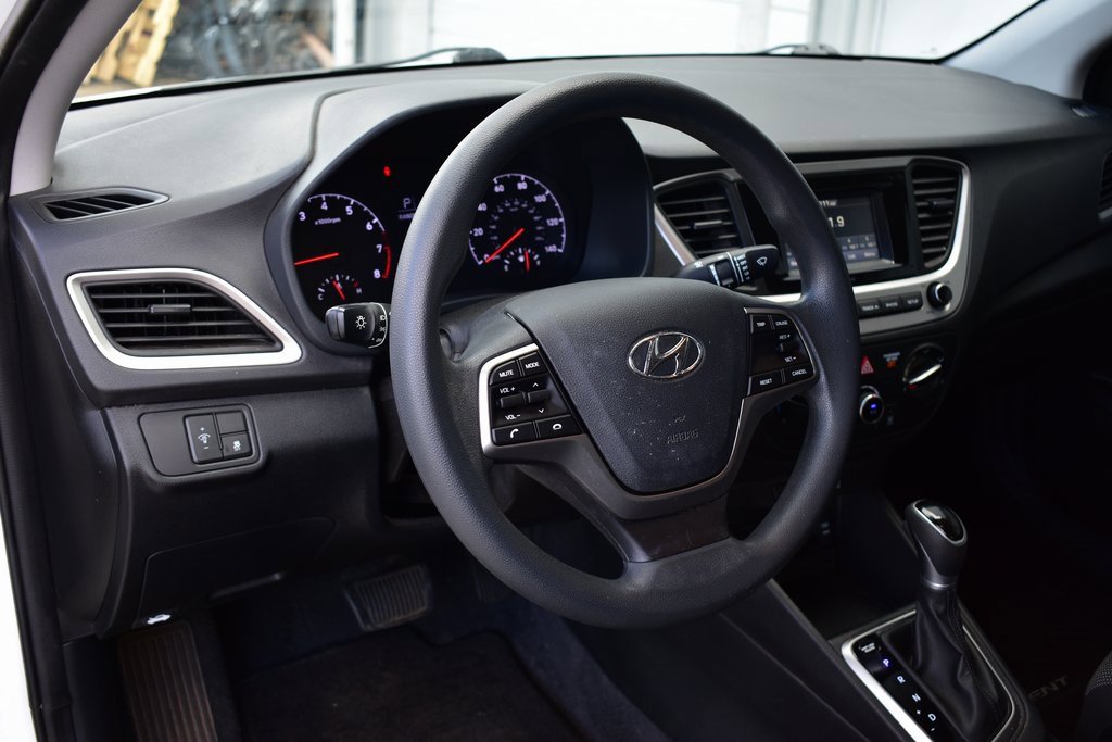 Used 2020 Hyundai Accent SE image 33