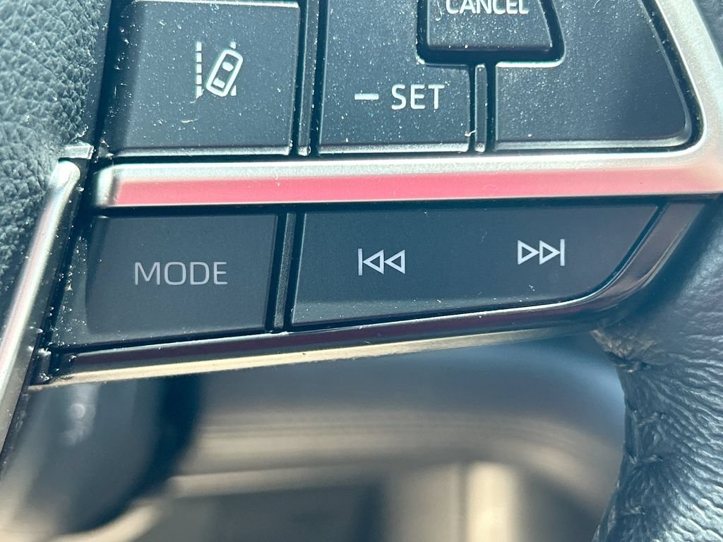 Certified 2021 Toyota Sienna XLE FWD image 17