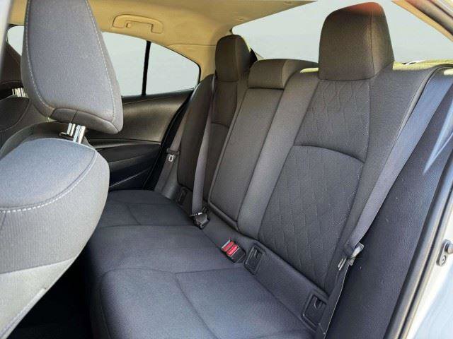Used 2020 Toyota Corolla LE FWD image 33