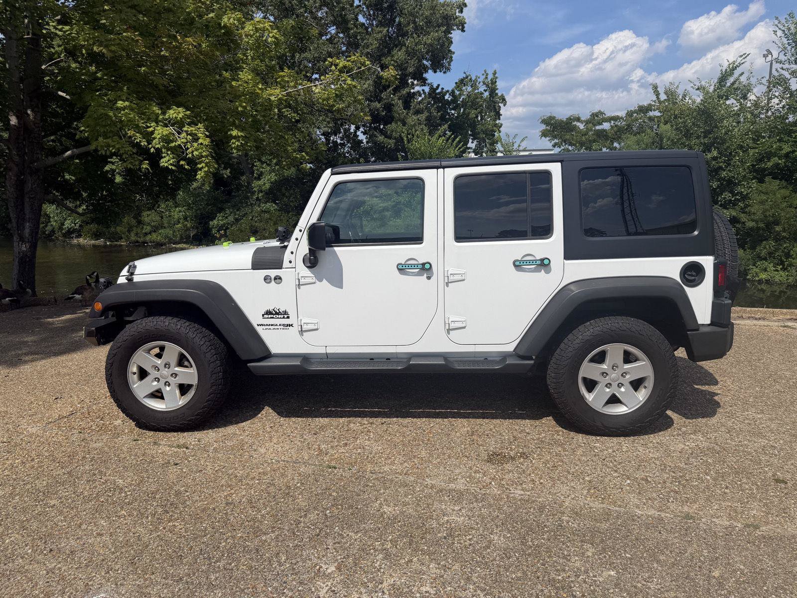 Used 2018 Jeep Wrangler Unlimited Sport S AWD/4WD image 6