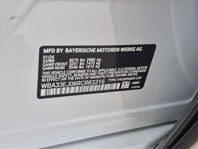 Used 2024 BMW 760i xDrive w/ Premium Package 2 AWD/4WD image 24