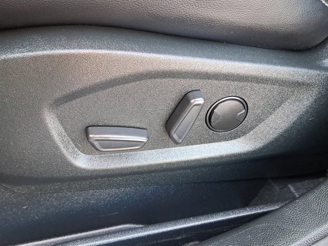 Certified 2022 Ford Edge ST w/ Equipment Group 401A image 19