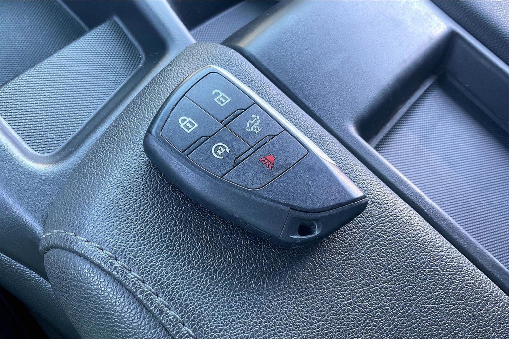Used 2025 GMC Sierra 1500 SLT AWD/4WD image 33