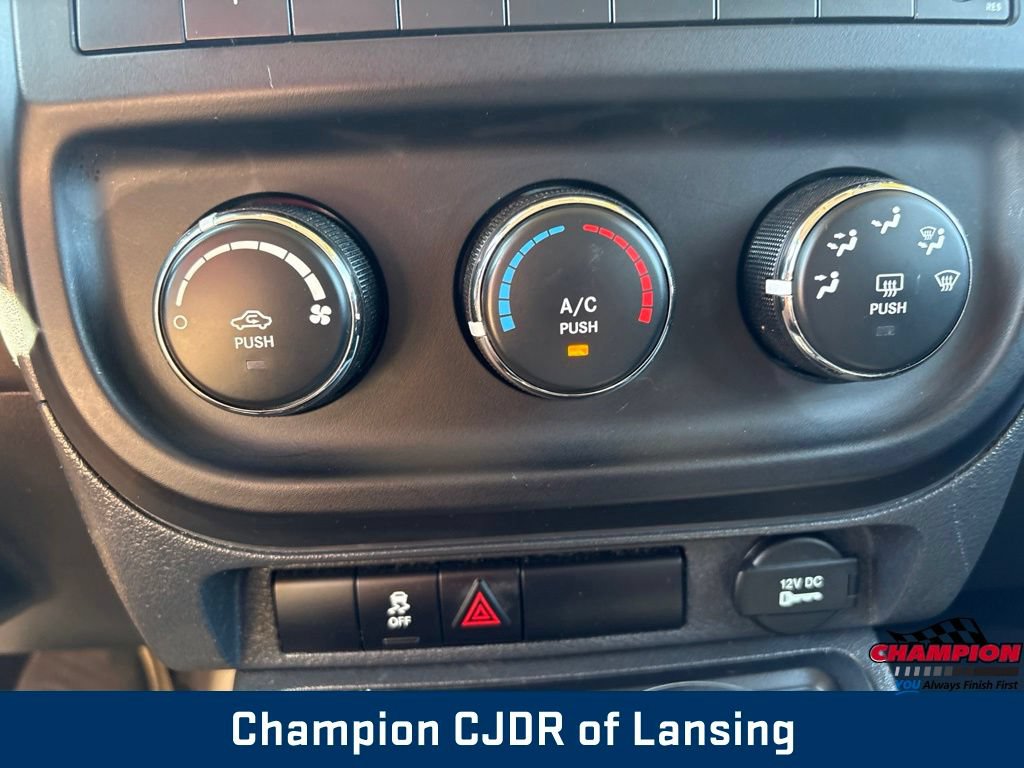 Used 2017 Jeep Patriot Sport w/ Power Value Group AWD/4WD image 23