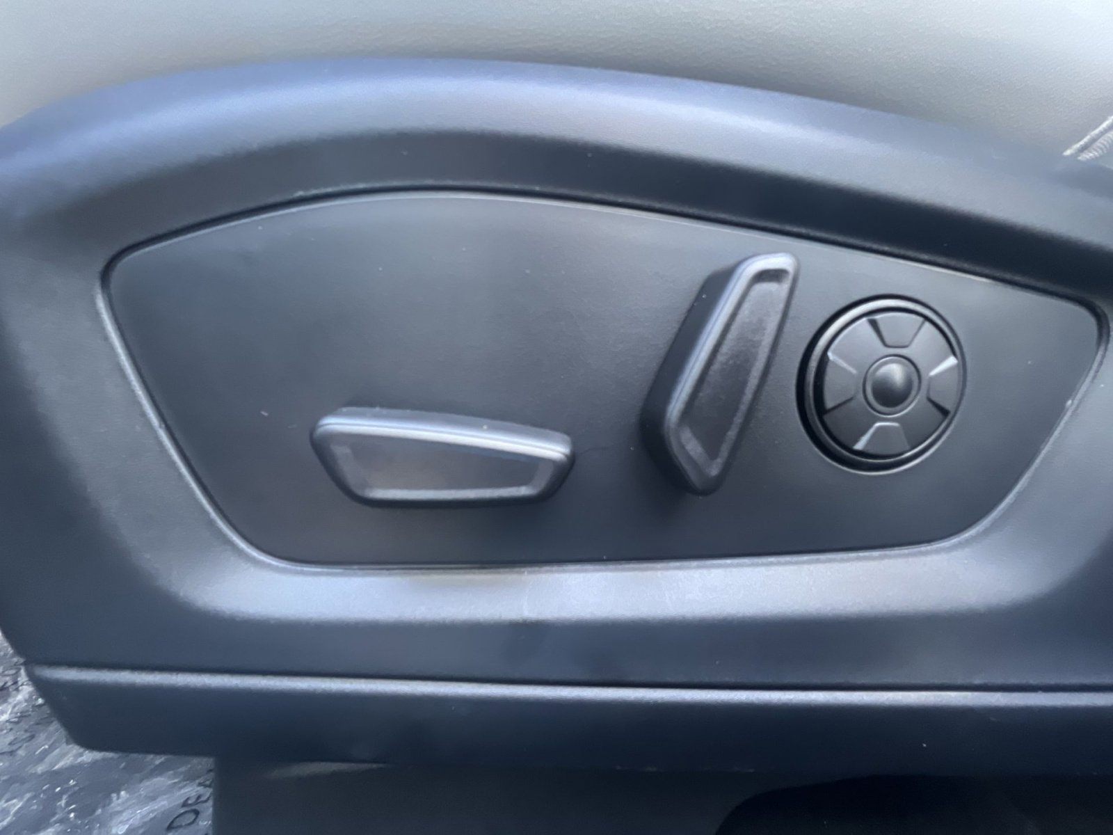 New 2026 Ford Explorer Platinum w/ LUX Leather Package image 14