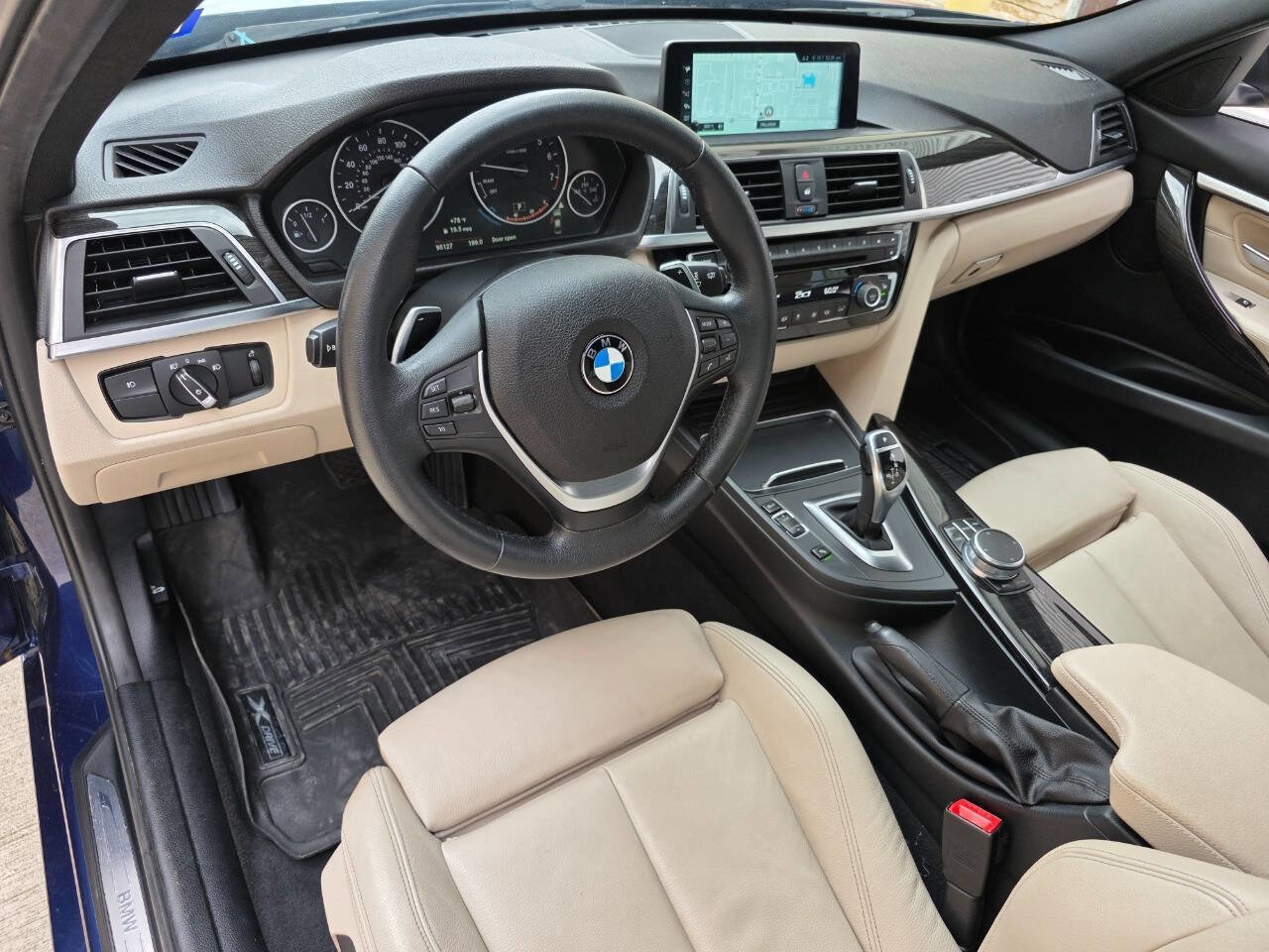 Used 2017 BMW 330i Sedan RWD image 12