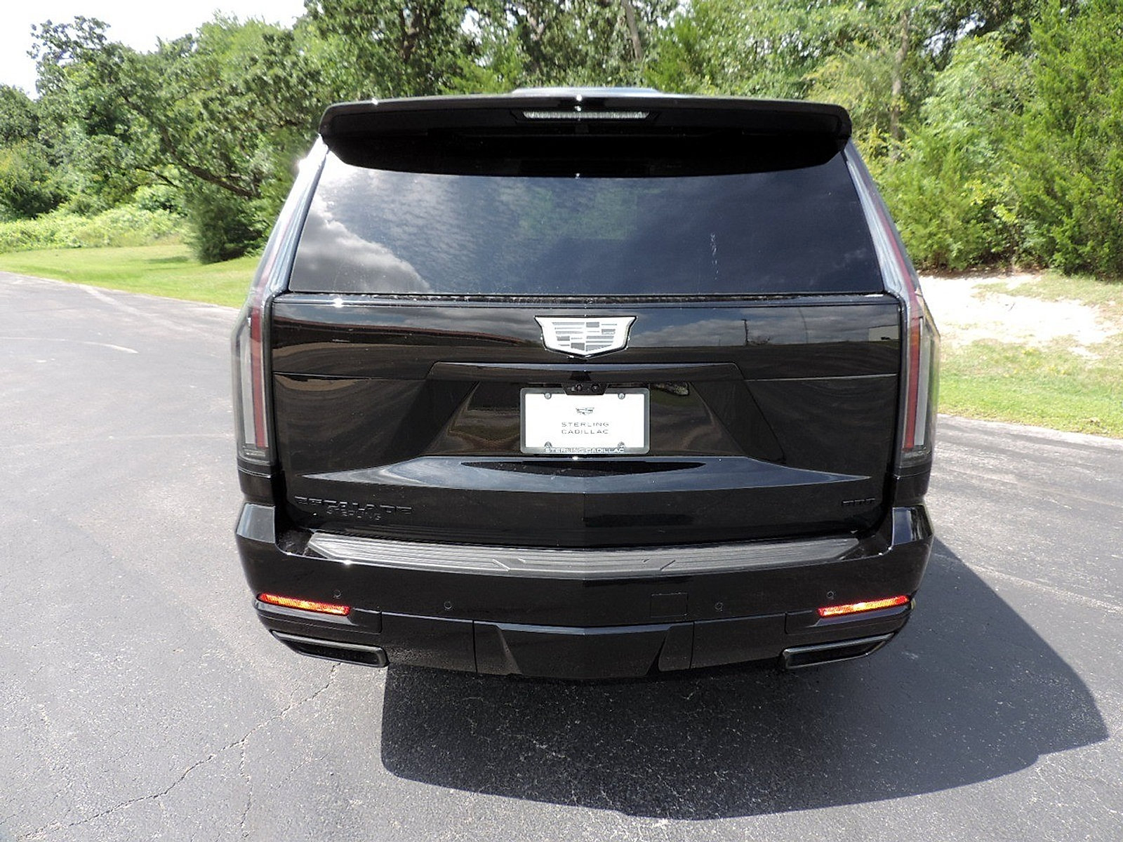 New 2026 Cadillac Escalade Platinum Sport AWD/4WD image 6