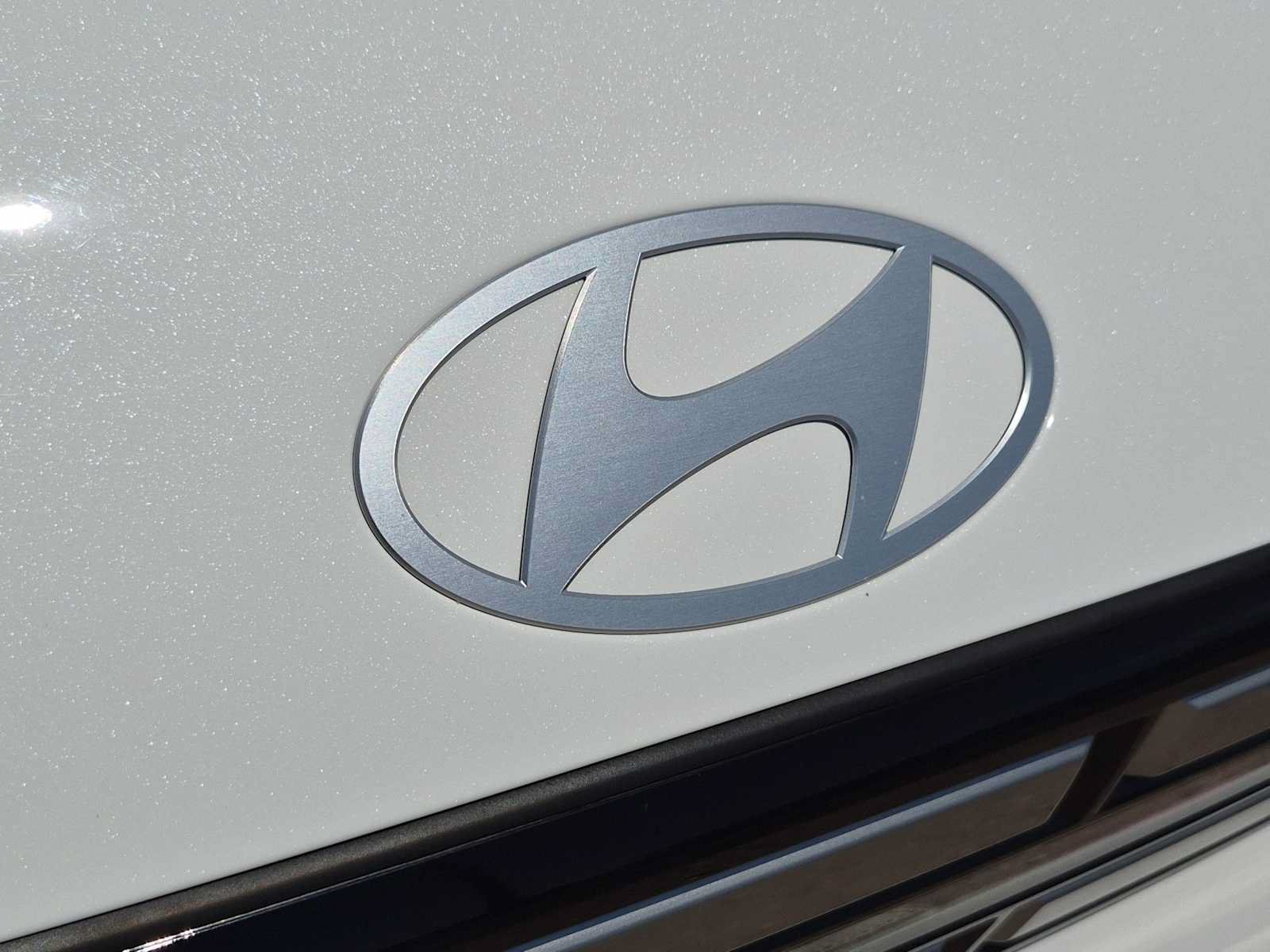 Used 2025 Hyundai Santa Fe SEL FWD image 11