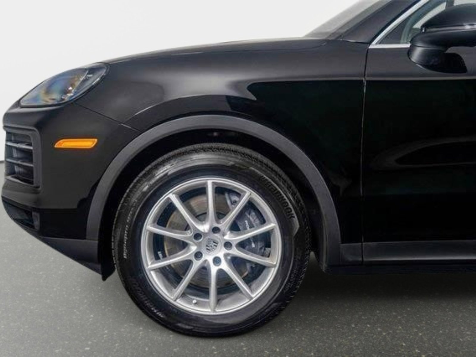 Used 2024 Porsche Cayenne image 10