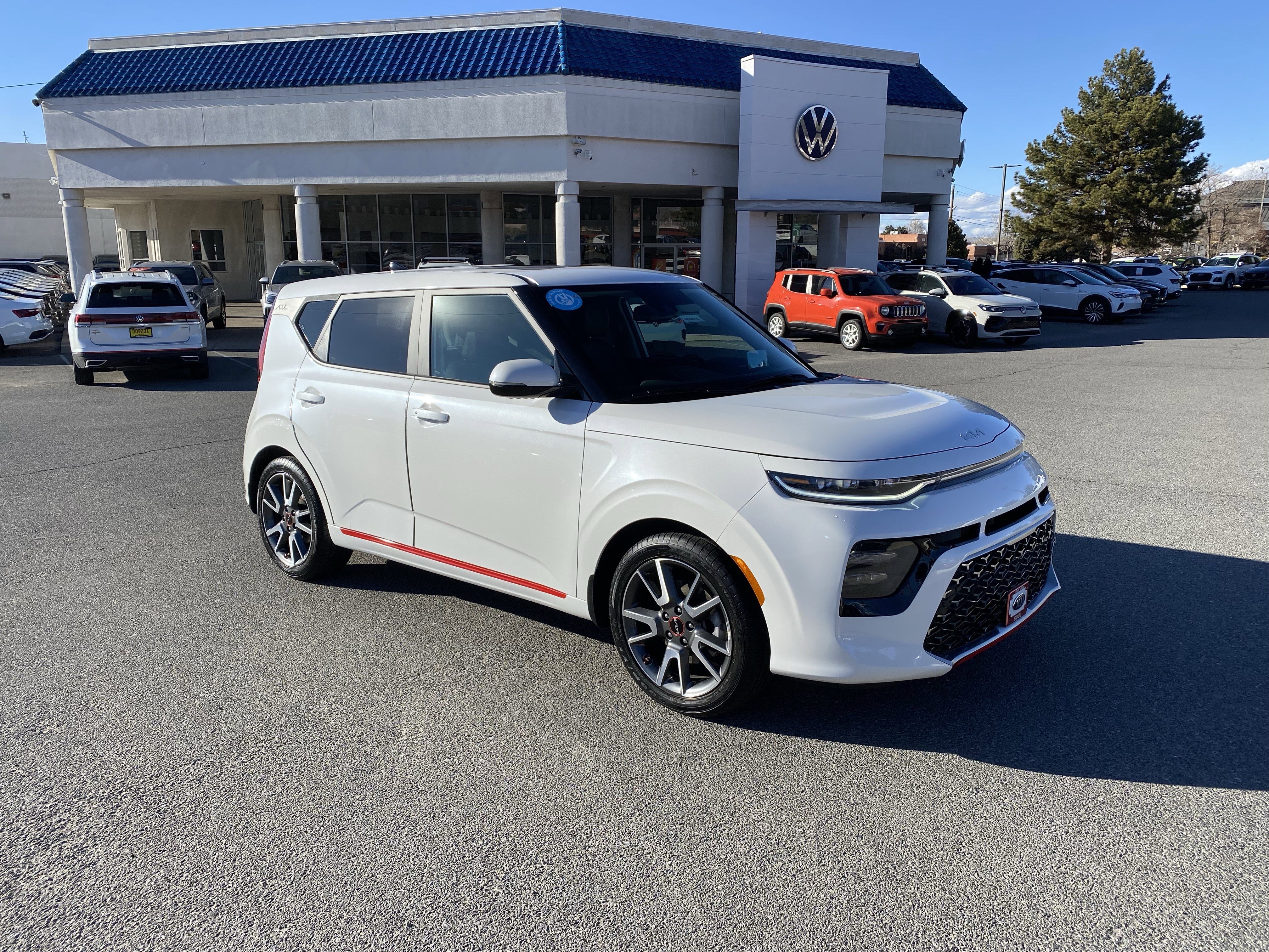 Used 2022 Kia Soul Turbo image 2