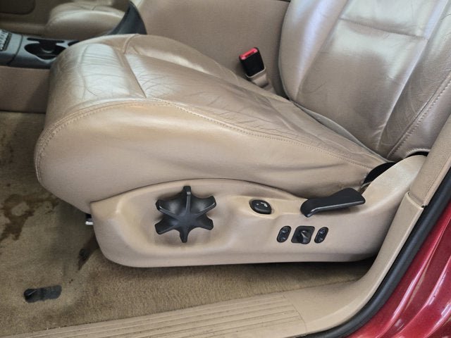 Used 1999 Ford Explorer Eddie Bauer AWD/4WD image 23