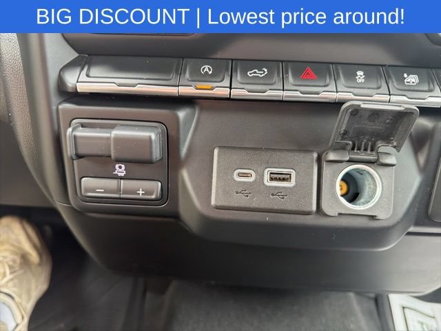 Used 2020 Chevrolet Silverado 1500 LT w/ True North Edition AWD/4WD image 28