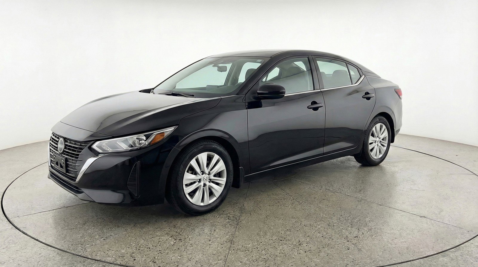 Used 2025 Nissan Sentra S image 3