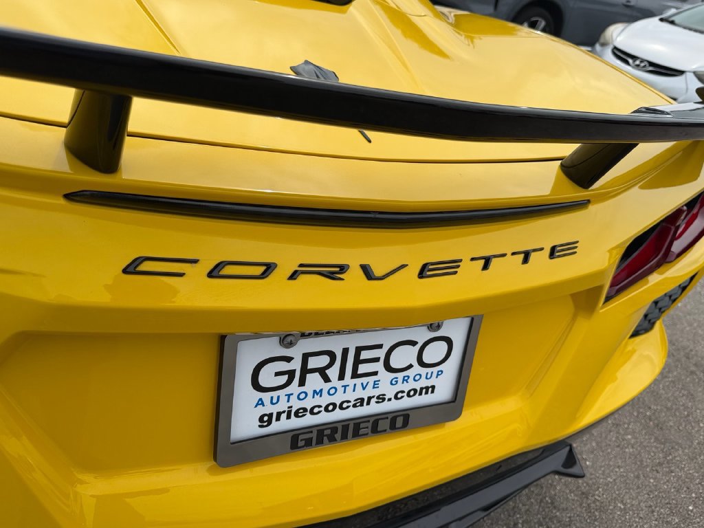 Used 2025 Chevrolet Corvette Stingray Premium Conv w/ Z51 Performance Package RWD image 14
