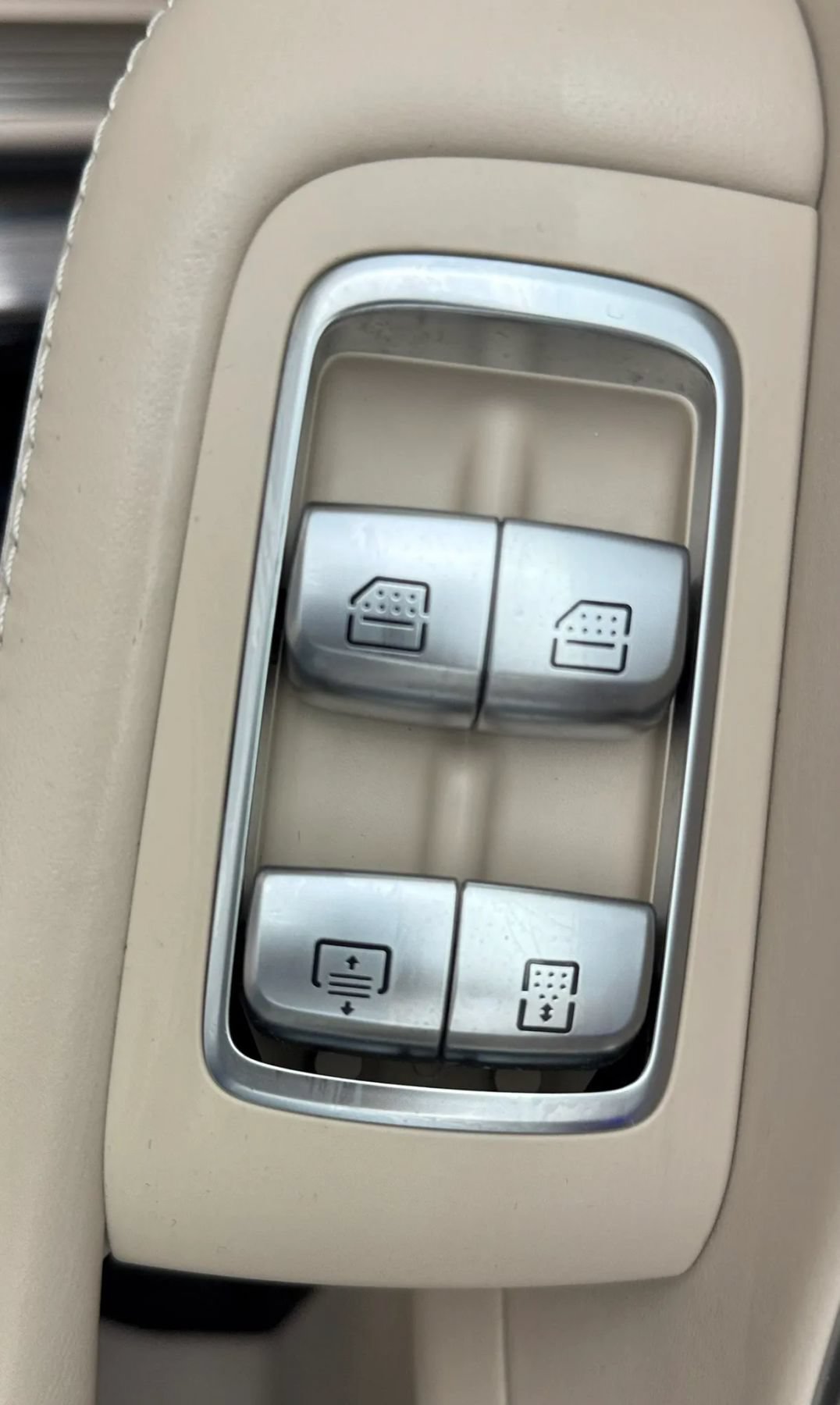 Used 2015 Mercedes-Benz S 63 AMG 4MATIC Sedan image 35