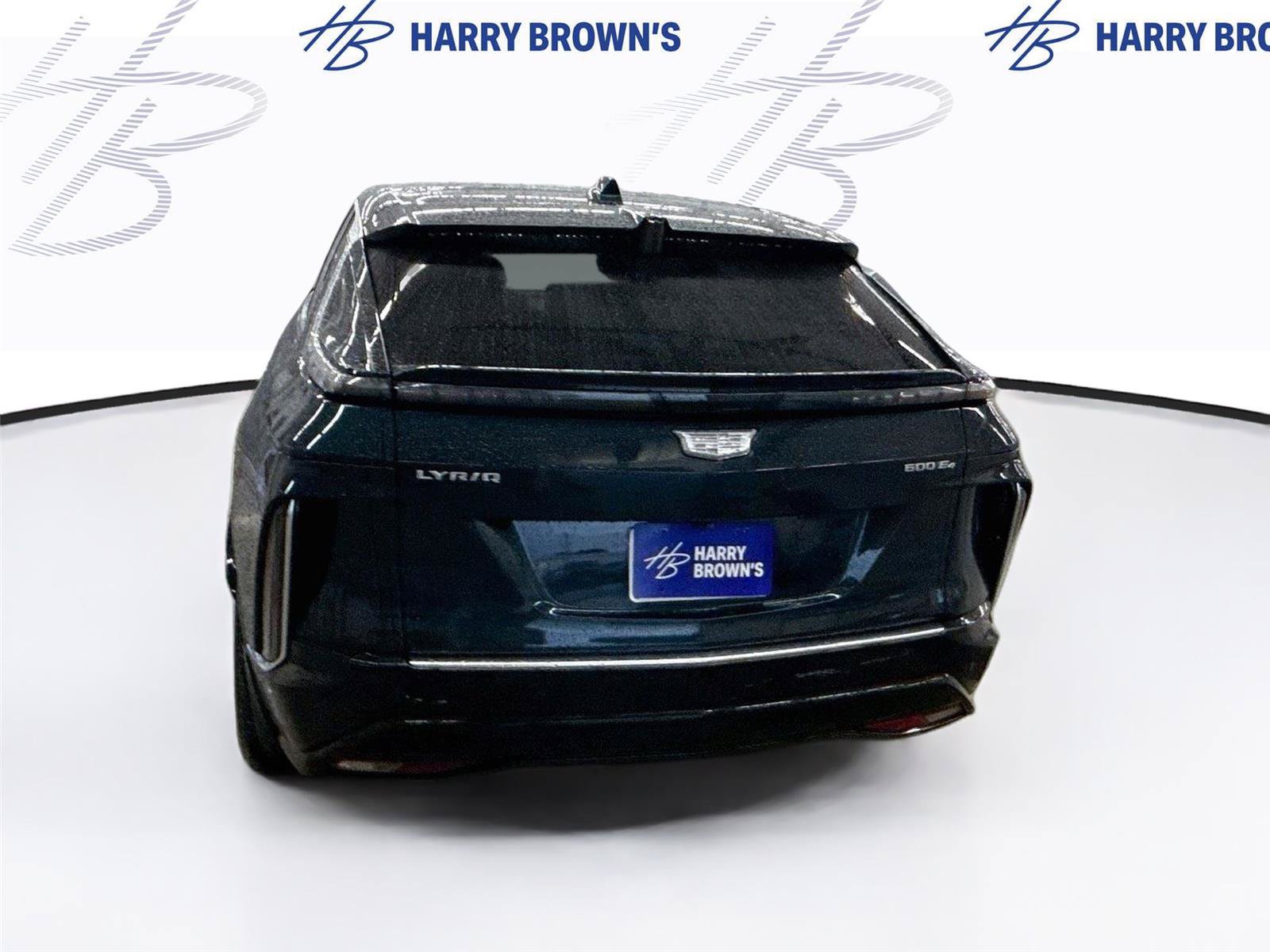 Used 2024 Cadillac Lyriq Luxury w/ LPO, Floor Liner Package AWD/4WD image 9