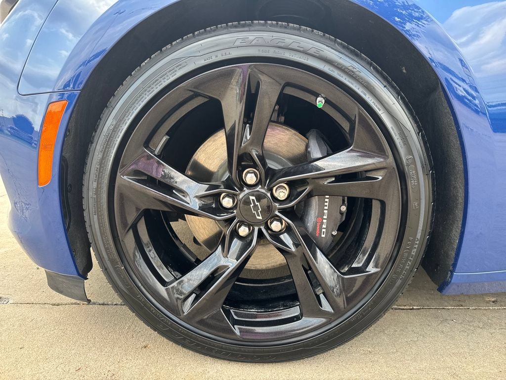 Certified 2023 Chevrolet Camaro LT w/ RS Package RWD image 17